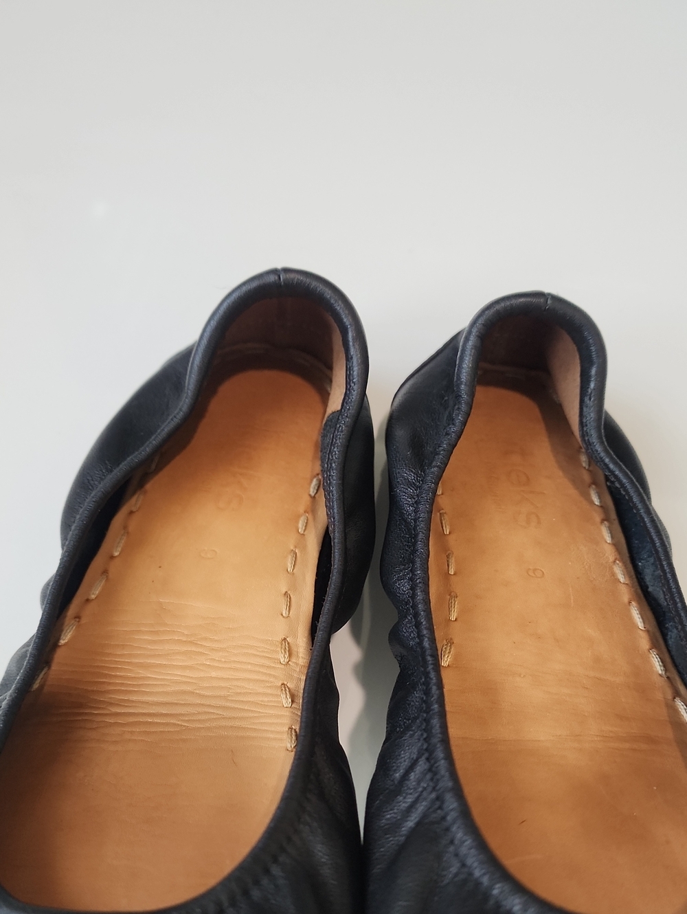Tiekd Black Women's Leather Ballet Flats - Picture 3 of 14